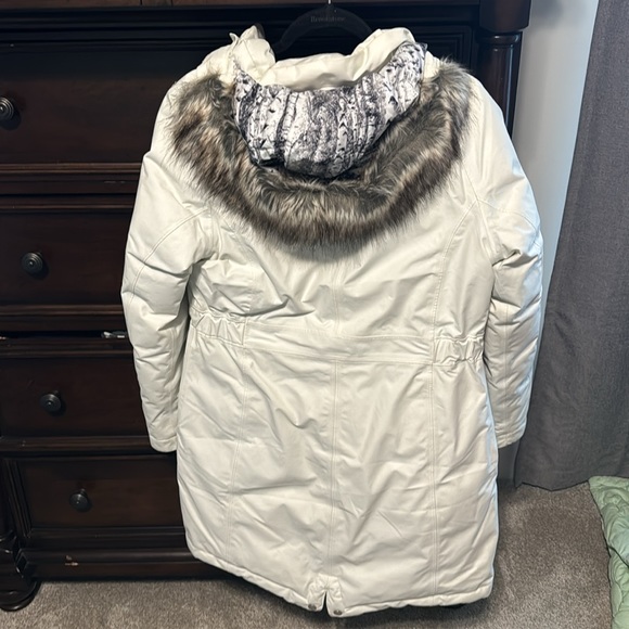 North face Parka - Picture 3 of 3